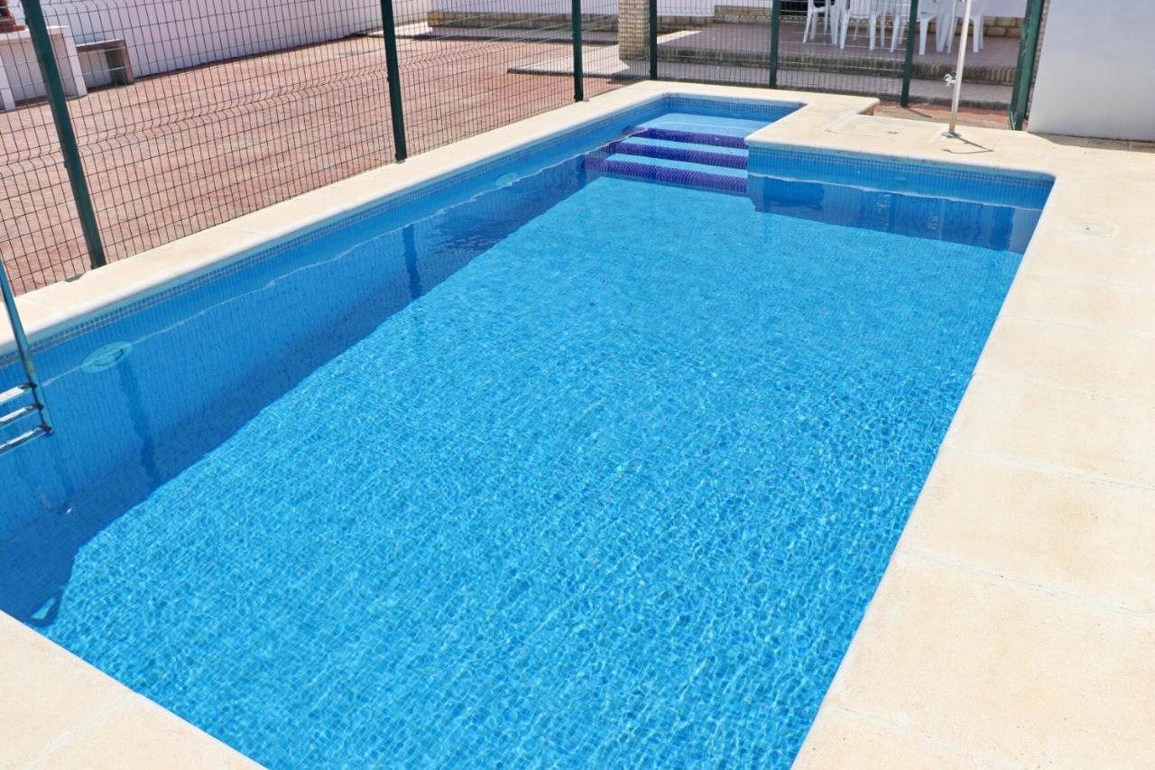Chalet Pinar De Roche كونيل ذي لا فرونتيرا المظهر الخارجي الصورة
