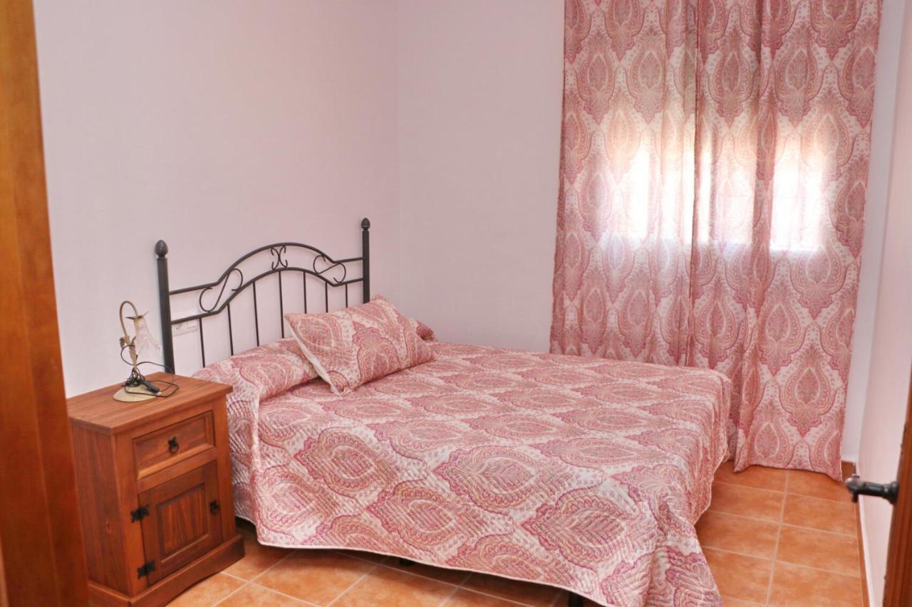 Chalet Pinar De Roche كونيل ذي لا فرونتيرا المظهر الخارجي الصورة
